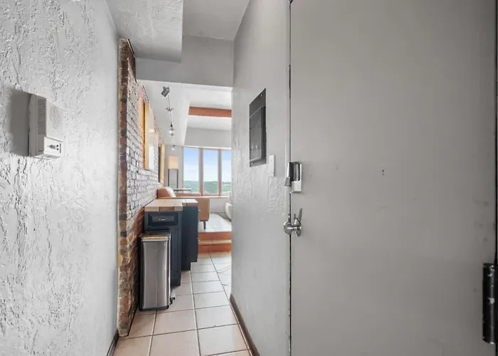 Breathtaking View 1 Bed Stylish & Serene