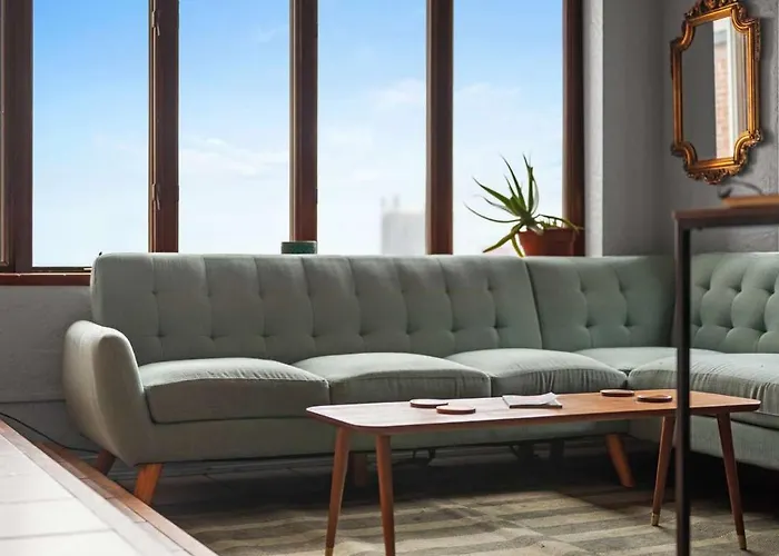 Breathtaking View 1 Bed Stylish & Serene Apartment