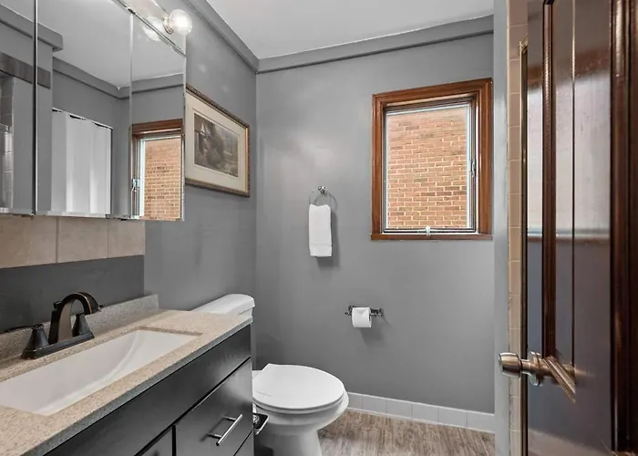 Breathtaking View 1 Bed Stylish & Serene *