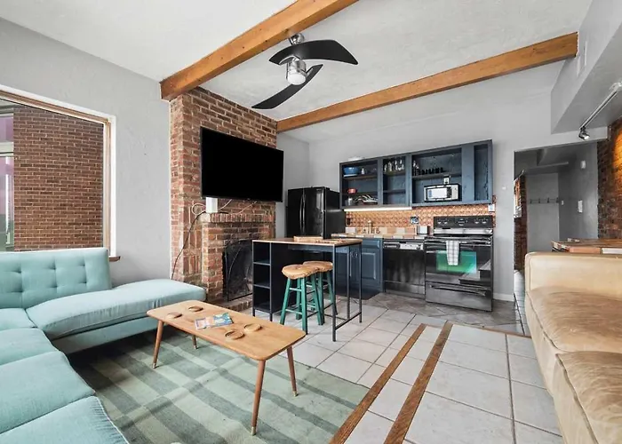 Breathtaking View 1 Bed Stylish & Serene Apartment Pittsburgh